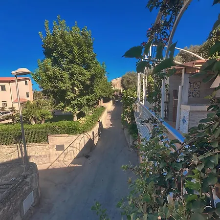 Maison Vico94 شقة فيكو إيكوينس