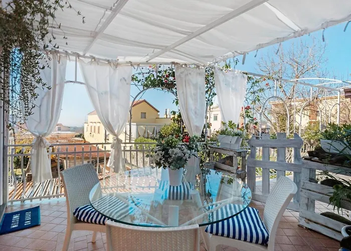 Апартаменты Maison Vico94 Вико-Экуенсе